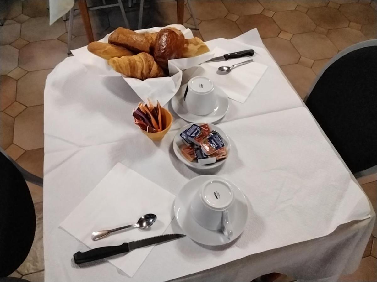 Le Relais Des Sites Hotel Faverolles  Ngoại thất bức ảnh
